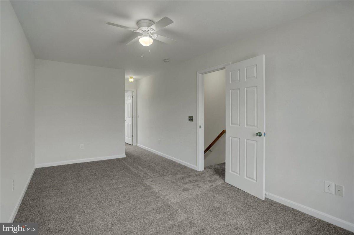 604 Fairview Avenue Waynesboro, PA 17268 - Photo 13 of 30 Spacious, light-filled room awaits you.