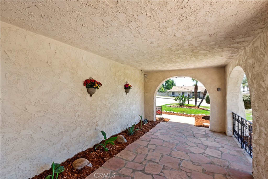 5444 Vía Serena Rancho Cucamonga, CA 91701 - Photo 8 of 68