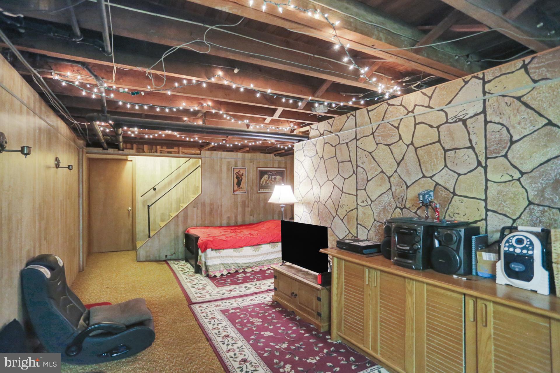 516 Elsie Street Reading, PA 19607 - Photo 20 of 38 Gallery Image 20