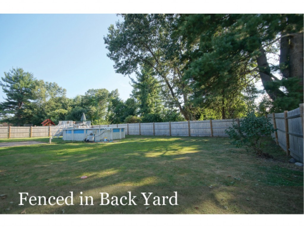 72 Crescent Road Manchester, NH 03103 - Photo 2 of 28 Gallery Image 2
