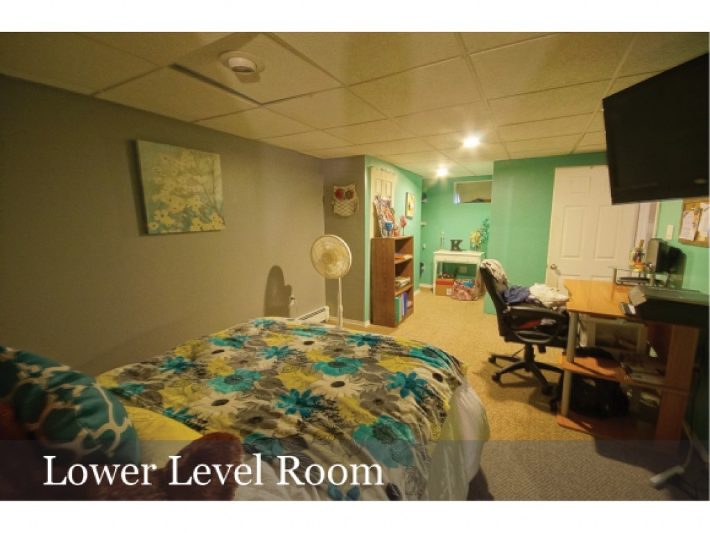 72 Crescent Road Manchester, NH 03103 - Photo 22 of 28 Gallery Image 22
