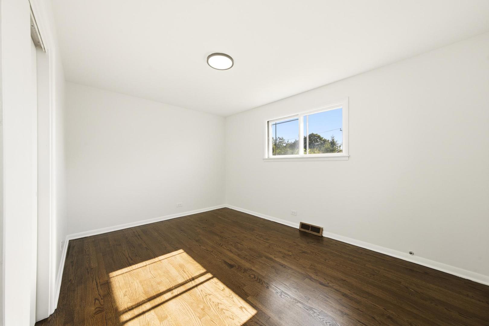 78 Evergreen Street Addison, IL 60101 - Photo 8 of 17