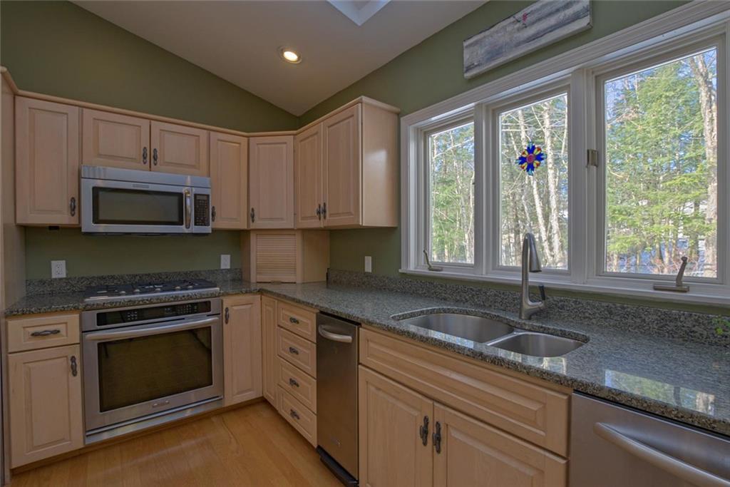 2 Balsam Drive Cumberland Center, ME 04021 - Photo 12 of 35 Photo