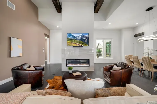 $1,199,000 | 249 Fly Line Trail, New Braunfels, TX 78132