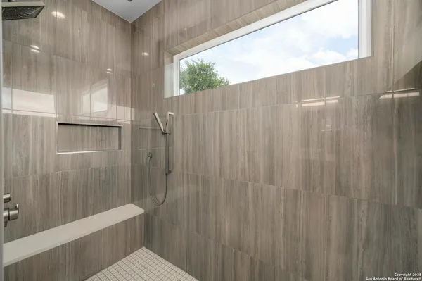 $1,199,000 | 249 Fly Line Trail, New Braunfels, TX 78132