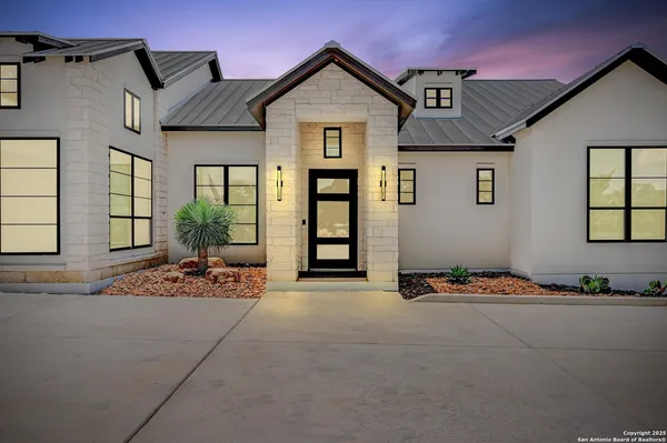 $1,199,000 | 249 Fly Line Trail, New Braunfels, TX 78132