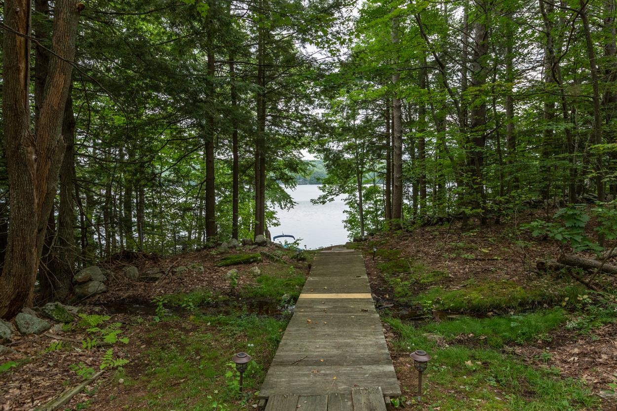 252 North Road Deerfield, NH 03037 - Photo 6 of 30