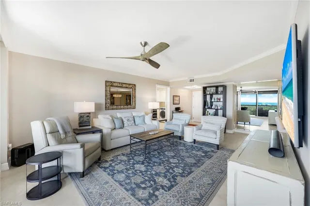 $1,925,000 | 7225 Pelican Bay Boulevard, Unit 604, Naples, FL 34108