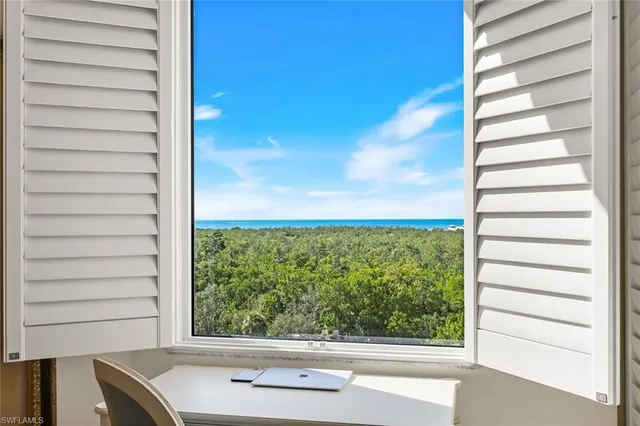 $1,925,000 | 7225 Pelican Bay Boulevard, Unit 604, Naples, FL 34108