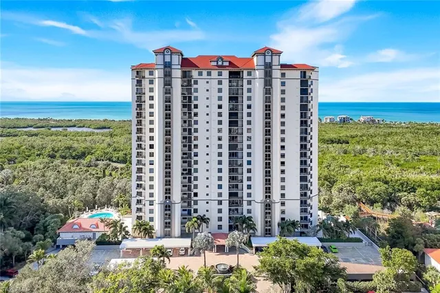 $1,925,000 | 7225 Pelican Bay Boulevard, Unit 604, Naples, FL 34108