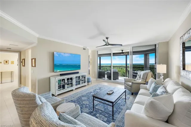 $1,925,000 | 7225 Pelican Bay Boulevard, Unit 604, Naples, FL 34108