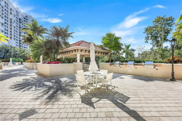 $1,925,000 | 7225 Pelican Bay Boulevard, Unit 604, Naples, FL 34108
