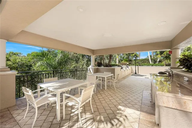 $1,925,000 | 7225 Pelican Bay Boulevard, Unit 604, Naples, FL 34108