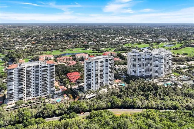 $1,925,000 | 7225 Pelican Bay Boulevard, Unit 604, Naples, FL 34108