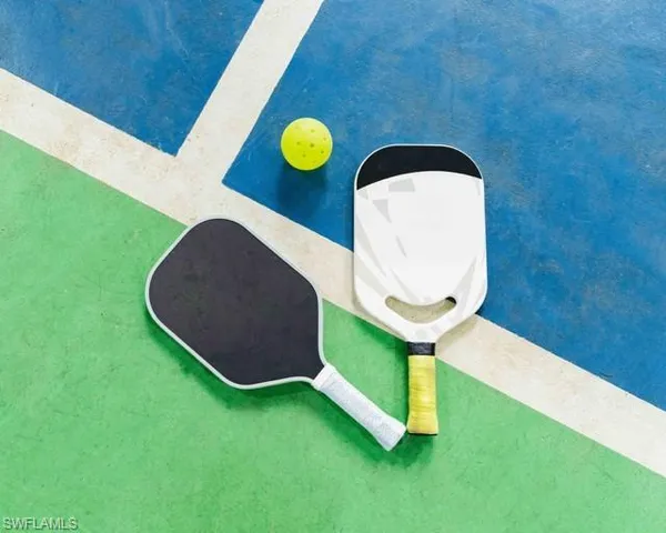 $1,925,000 | 7225 Pelican Bay Boulevard, Unit 604, Naples, FL 34108