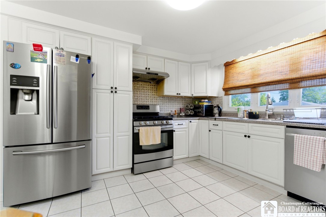133 Delta Road Amherst, NY 14226 - Photo 12 of 48