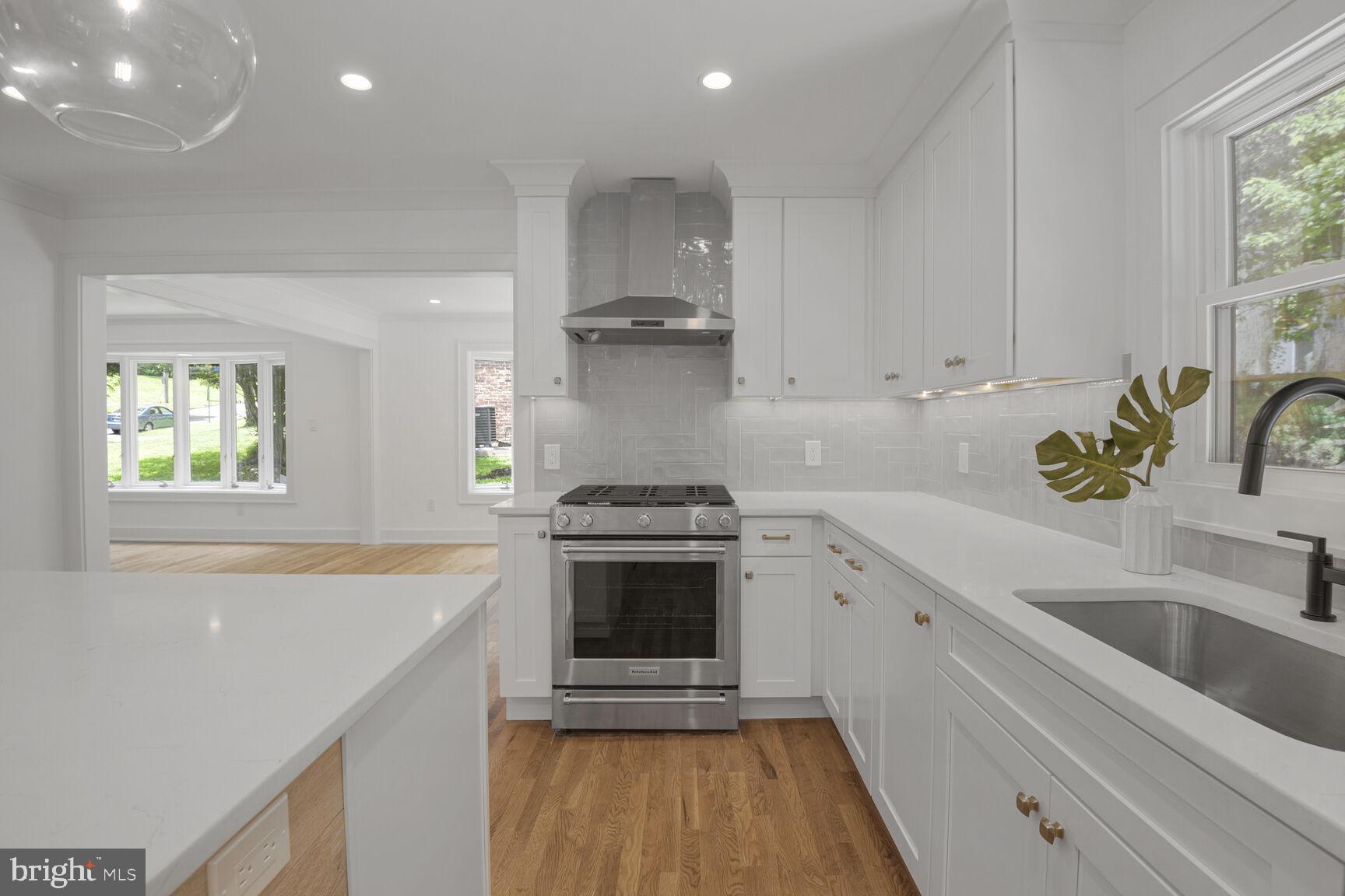 12523 Heurich Road Silver Spring, MD 20902 - Photo 8 of 35 Kitchen