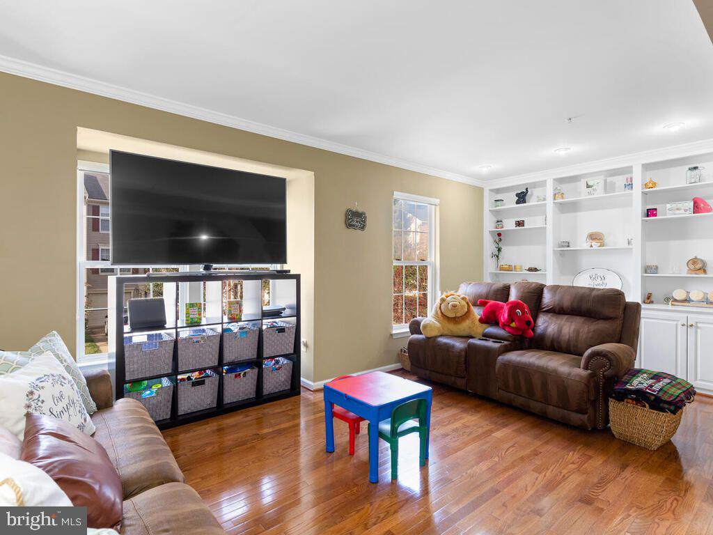 4637 Ripley Manor Terrace Olney, MD 20832 - Photo 13 of 47 Gallery Image 13