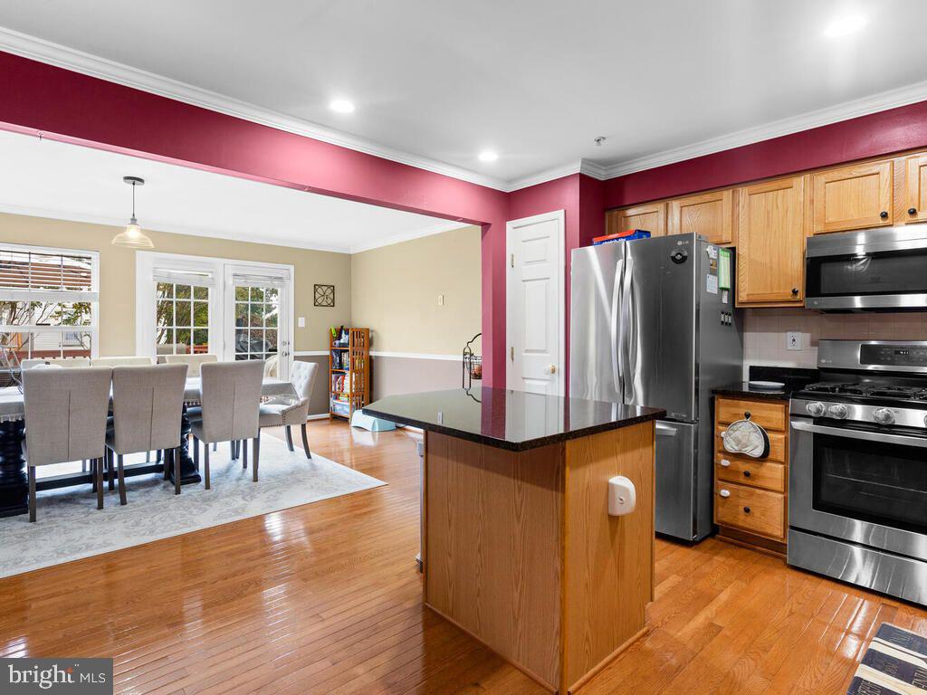 4637 Ripley Manor Terrace Olney, MD 20832 - Photo 24 of 47 Gallery Image 24