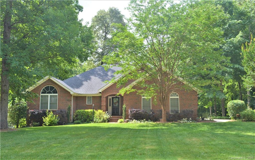 121 Spring Branch Road Fort Mill, SC 29715 - Photo 1 of 17 a front view of a house with a yard