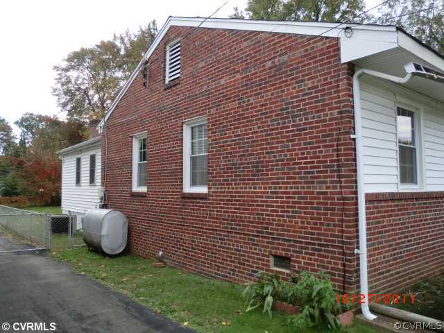 2917 Ruthland Road Henrico, VA 23228 - Photo 3 of 10 Exterior Back