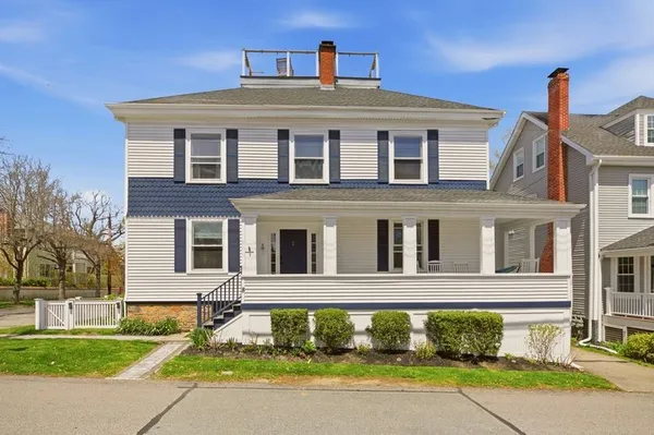 $2,500,000 | 8 Champlin Street, Newport, RI 02840