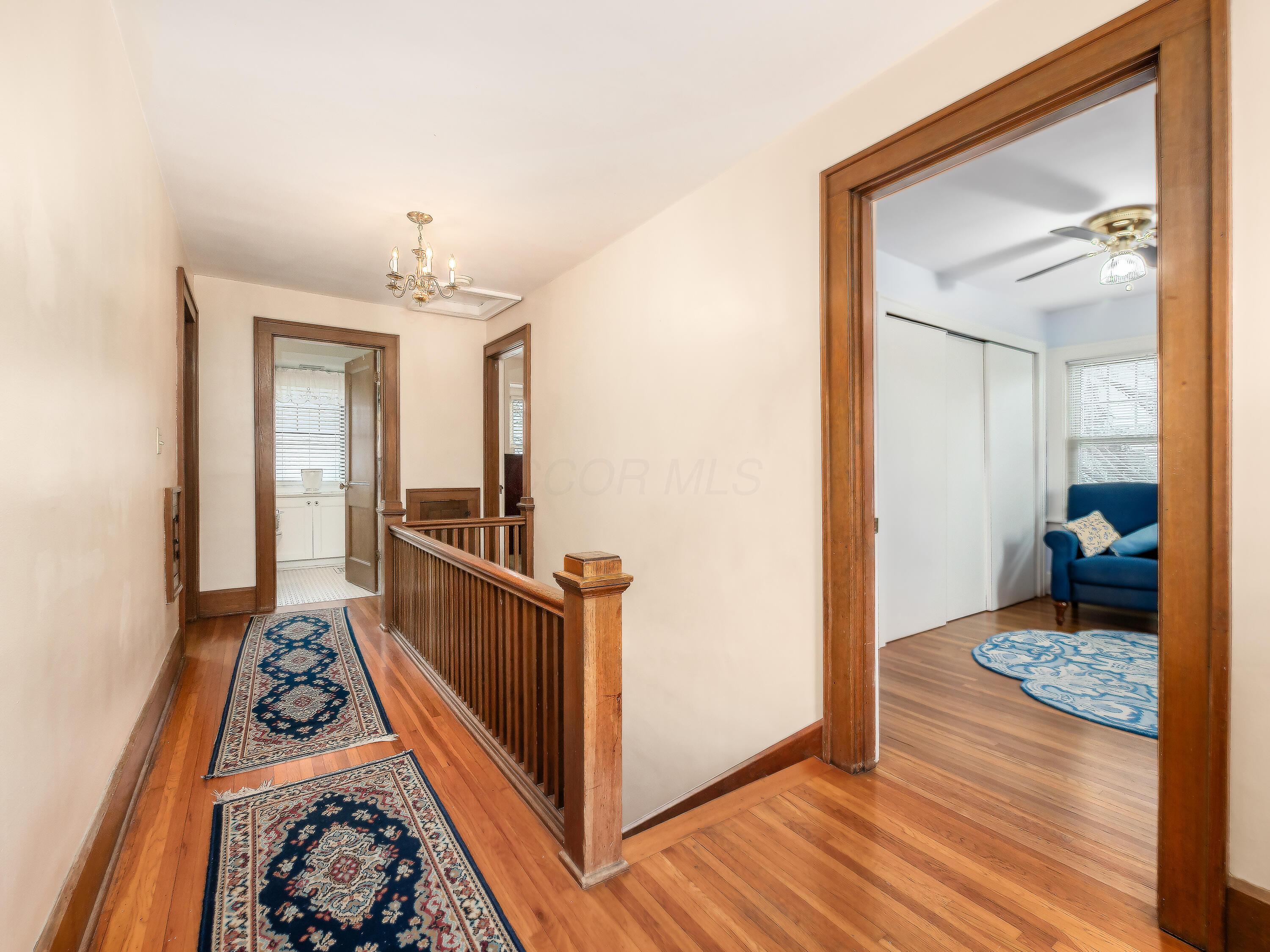 2151 Fairfax Road Columbus, OH 43221 - Photo 18 of 39 Upstairs Hall