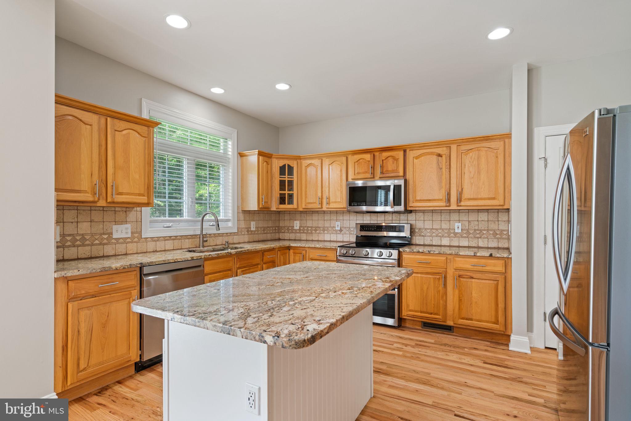 19033 Otley Road Purcellville, VA 20132 - Photo 11 of 52 Stainless Appliances