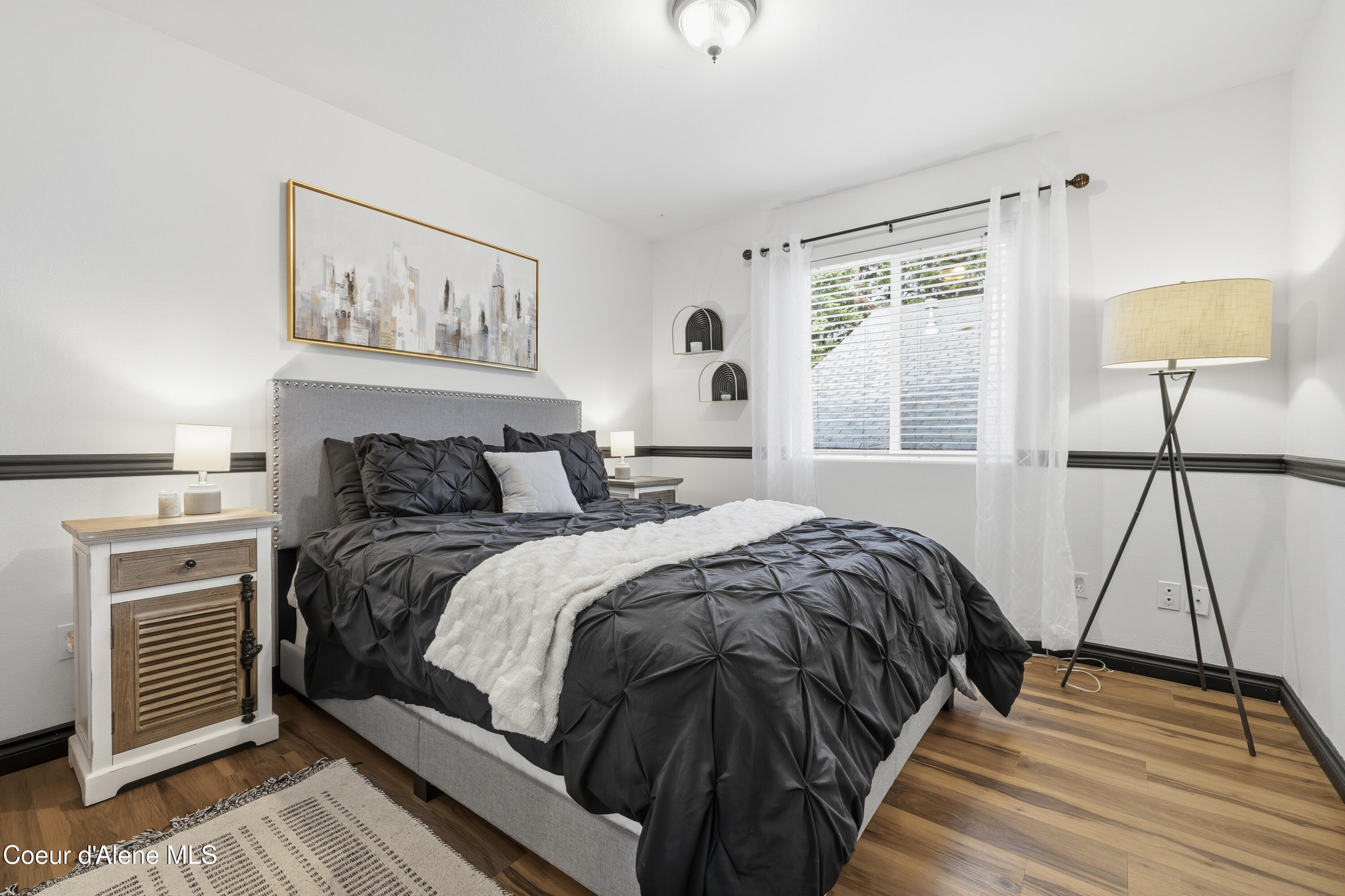 952 Rutledge Court Coeur D'Alene, ID 83814 - Photo 14 of 37 Main Level Bedroom