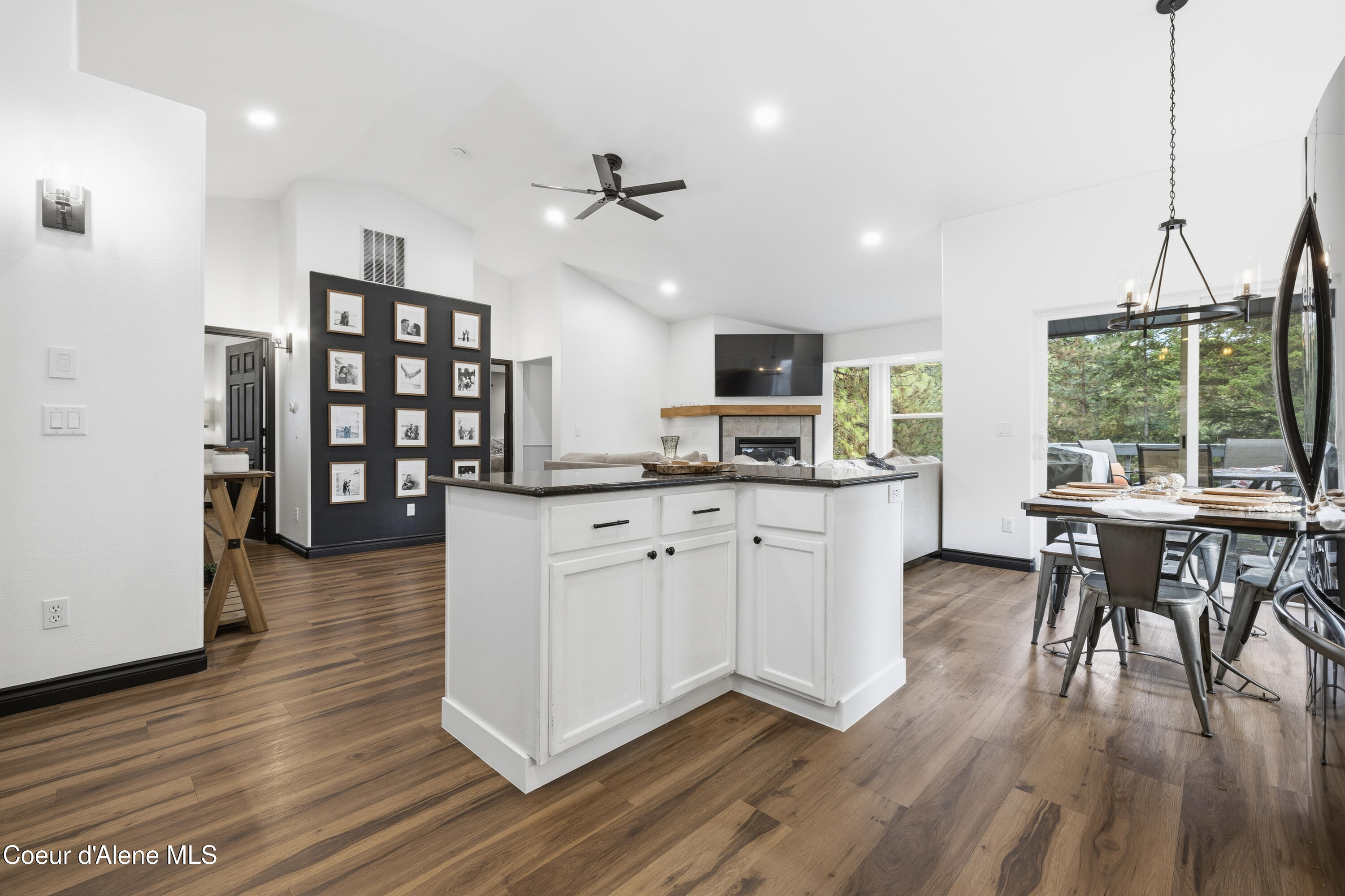 952 Rutledge Court Coeur D'Alene, ID 83814 - Photo 9 of 37 Open Concept