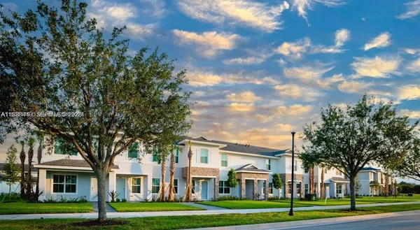 $4,000 | 10241 Southwest Newberry Avenue, Unit B1, Port St. Lucie, FL 34987