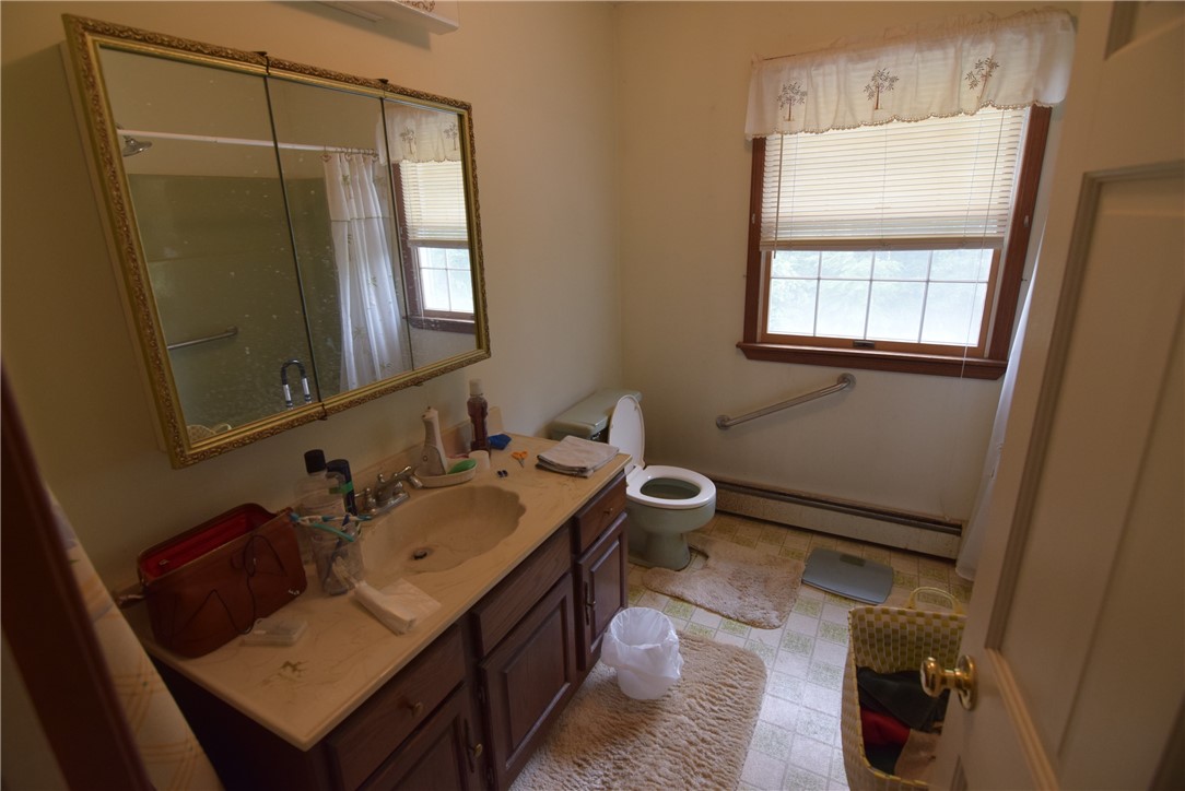 8 Pequot Avenue Westerly, RI 02891 - Photo 17 of 33