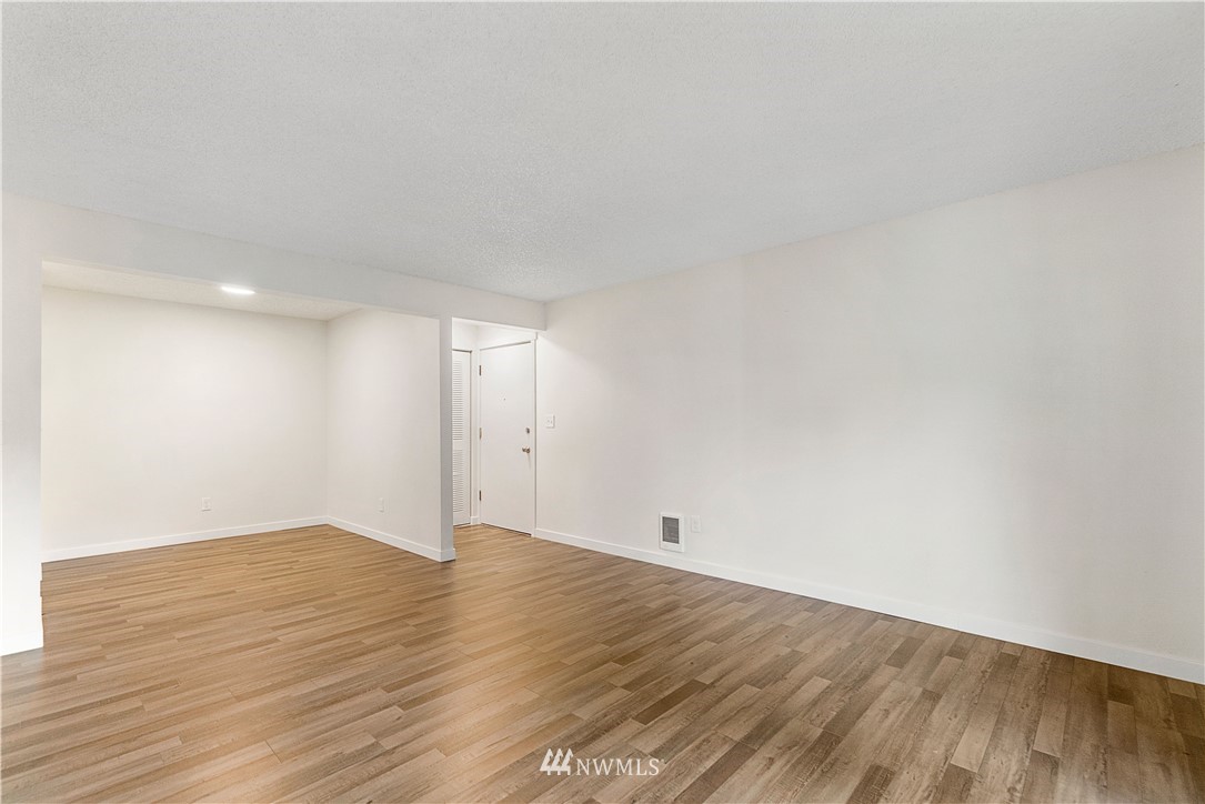 1506 North Defiance Street, Unit R104 Tacoma, WA 98406 - Photo 11 of 24 Gallery Image 11