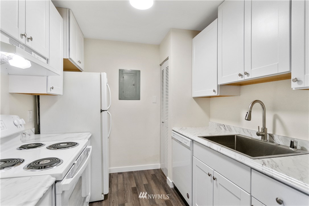1506 North Defiance Street, Unit R104 Tacoma, WA 98406 - Photo 13 of 24 Gallery Image 13