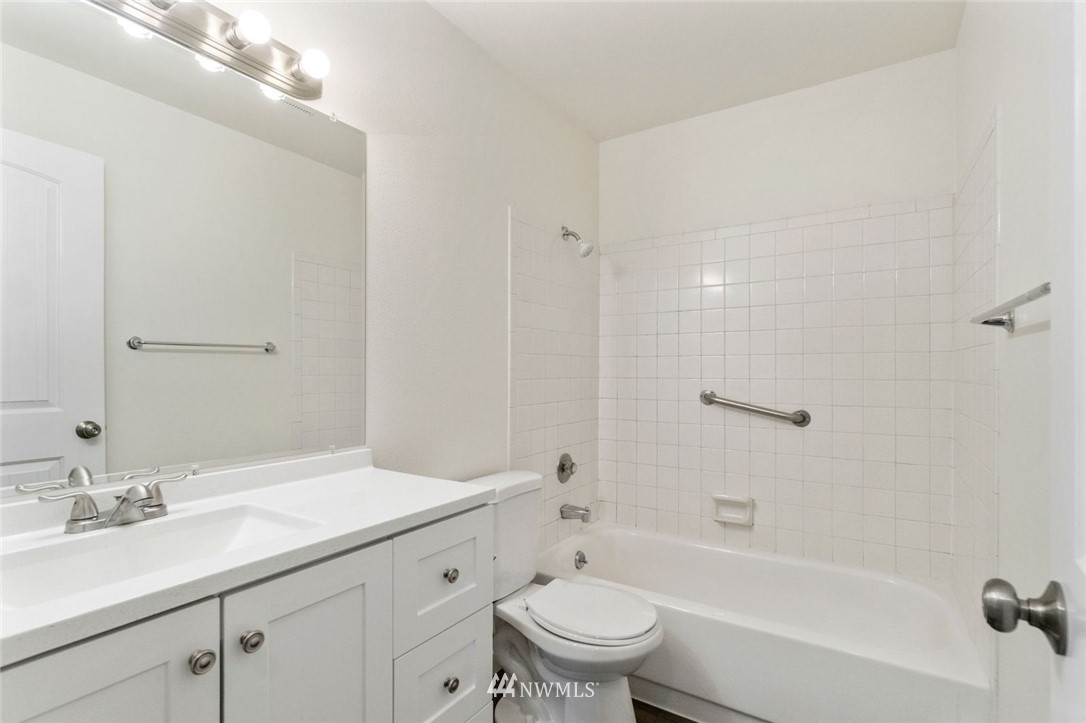 1506 North Defiance Street, Unit R104 Tacoma, WA 98406 - Photo 16 of 24 Gallery Image 16