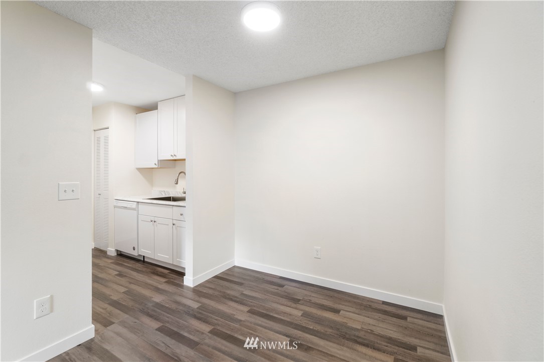 1506 North Defiance Street, Unit R104 Tacoma, WA 98406 - Photo 9 of 24 Gallery Image 9