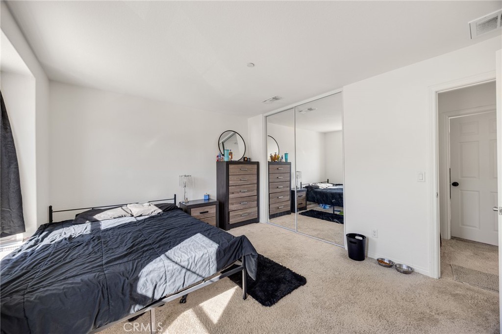 21192 Telegraph Road Riverside, CA 92507 - Photo 18 of 35 a living room with furniture
