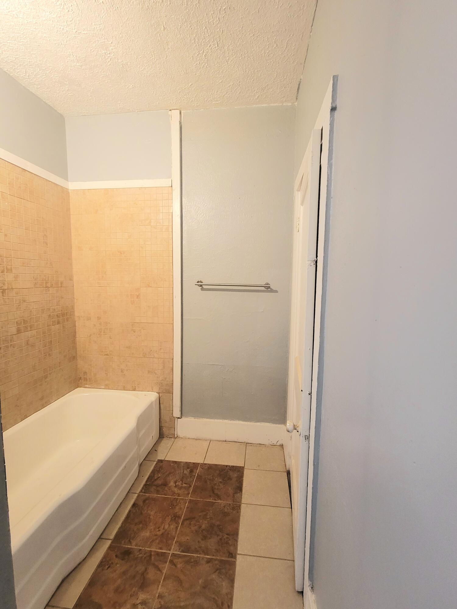 1634 Edwards Avenue Springfield, OH 45503 - Photo 12 of 20 Gallery Image 12