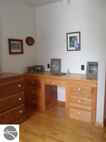 4362 North Omena Point Road Omena, MI 49674 - Photo 21 of 39 1784650-20.JPG
