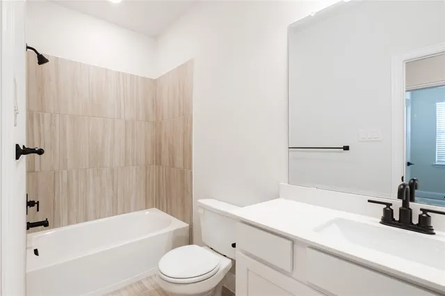 $409,990 | 2124 Naples Drive, Rowlett, TX 75088