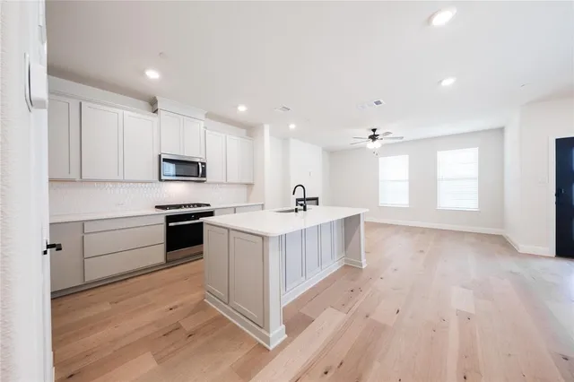 $409,990 | 2124 Naples Drive, Rowlett, TX 75088