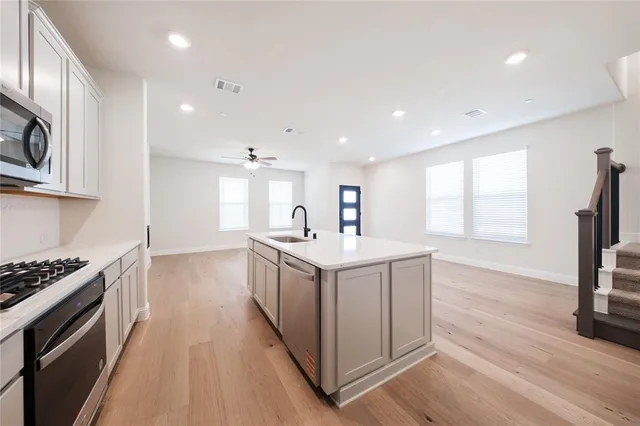 $409,990 | 2124 Naples Drive, Rowlett, TX 75088