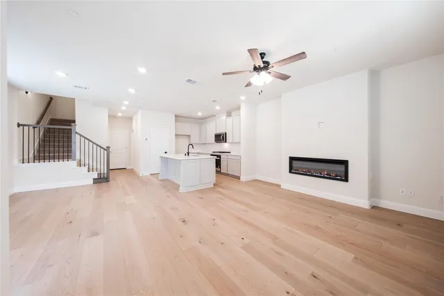 $409,990 | 2124 Naples Drive, Rowlett, TX 75088