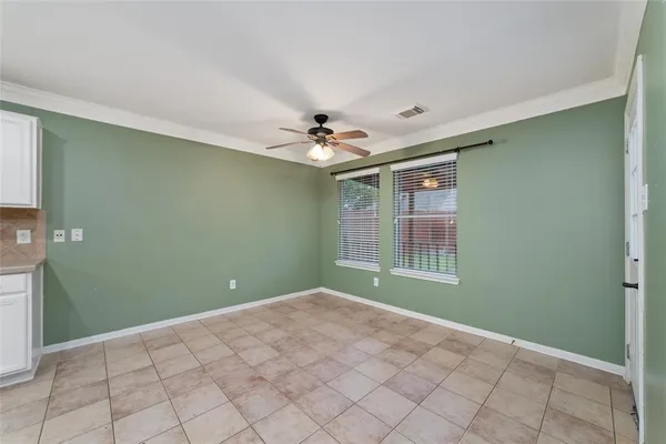 $2,199 | 923 North Sky Drive, Houston, TX 77073