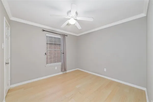 $2,199 | 923 North Sky Drive, Houston, TX 77073