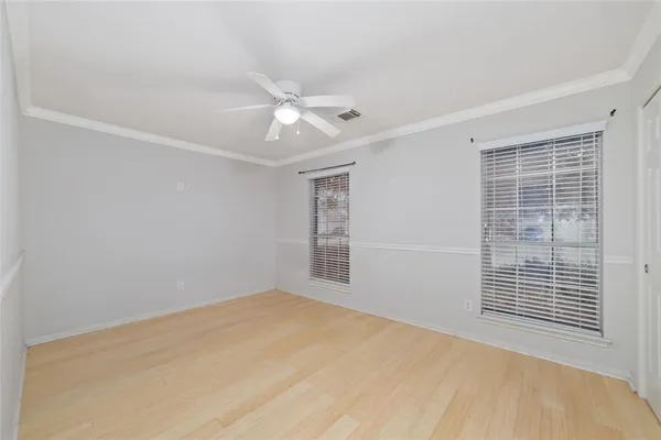 $2,199 | 923 North Sky Drive, Houston, TX 77073