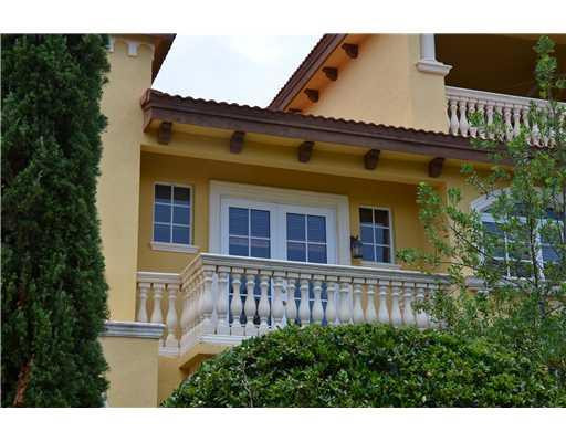 250 Northeast 69th Circle, Unit 250 Boca Raton, FL 33487 - Photo 25 of 25 Exterior Front