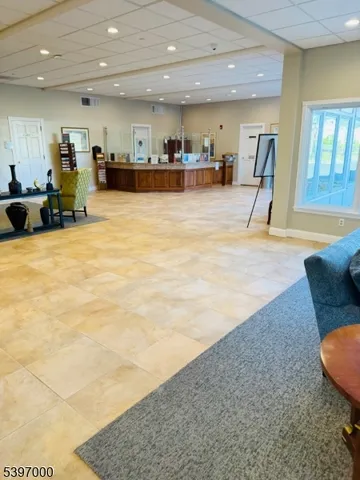 $2,200 | 277 Crosse Drive, Unit 2E, Monroe Township, NJ 08831