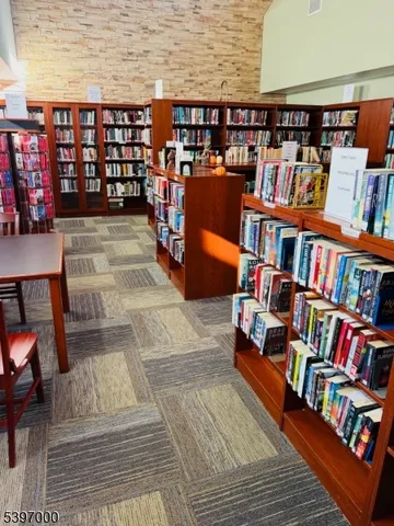 $2,200 | 277 Crosse Drive, Unit 2E, Monroe Township, NJ 08831