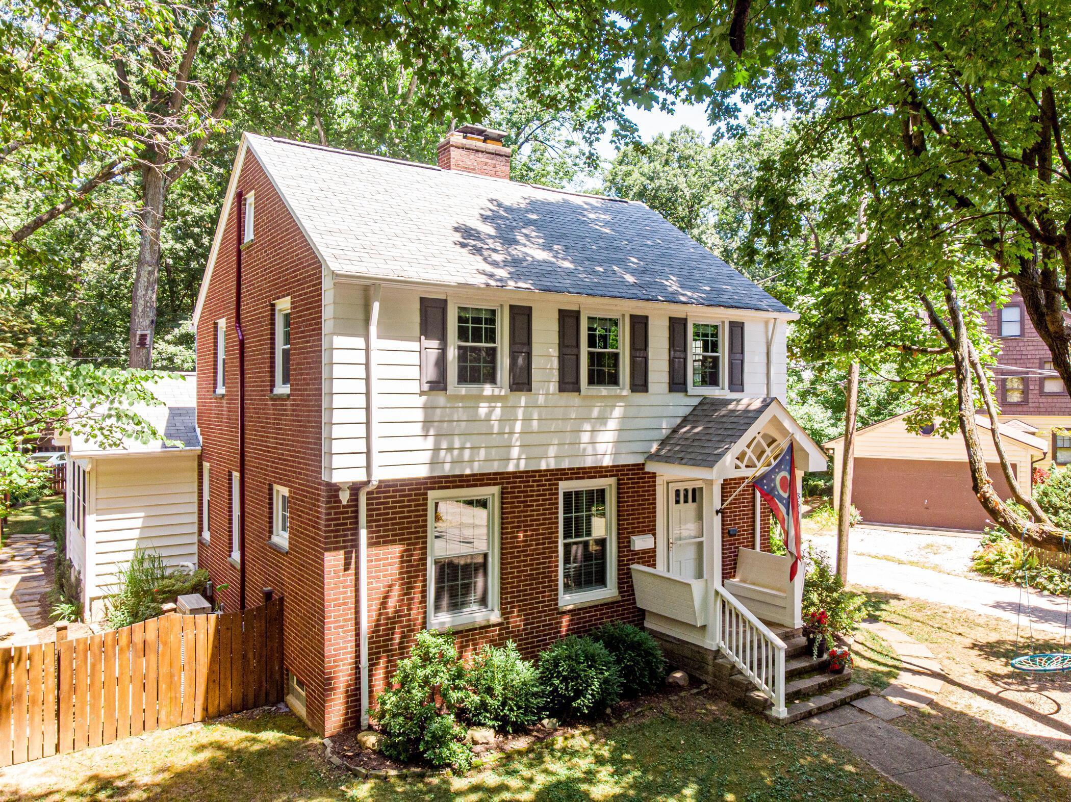 356 Gudrun Road Columbus, OH 43202 - Photo 2 of 53 Gudrun drone shot
